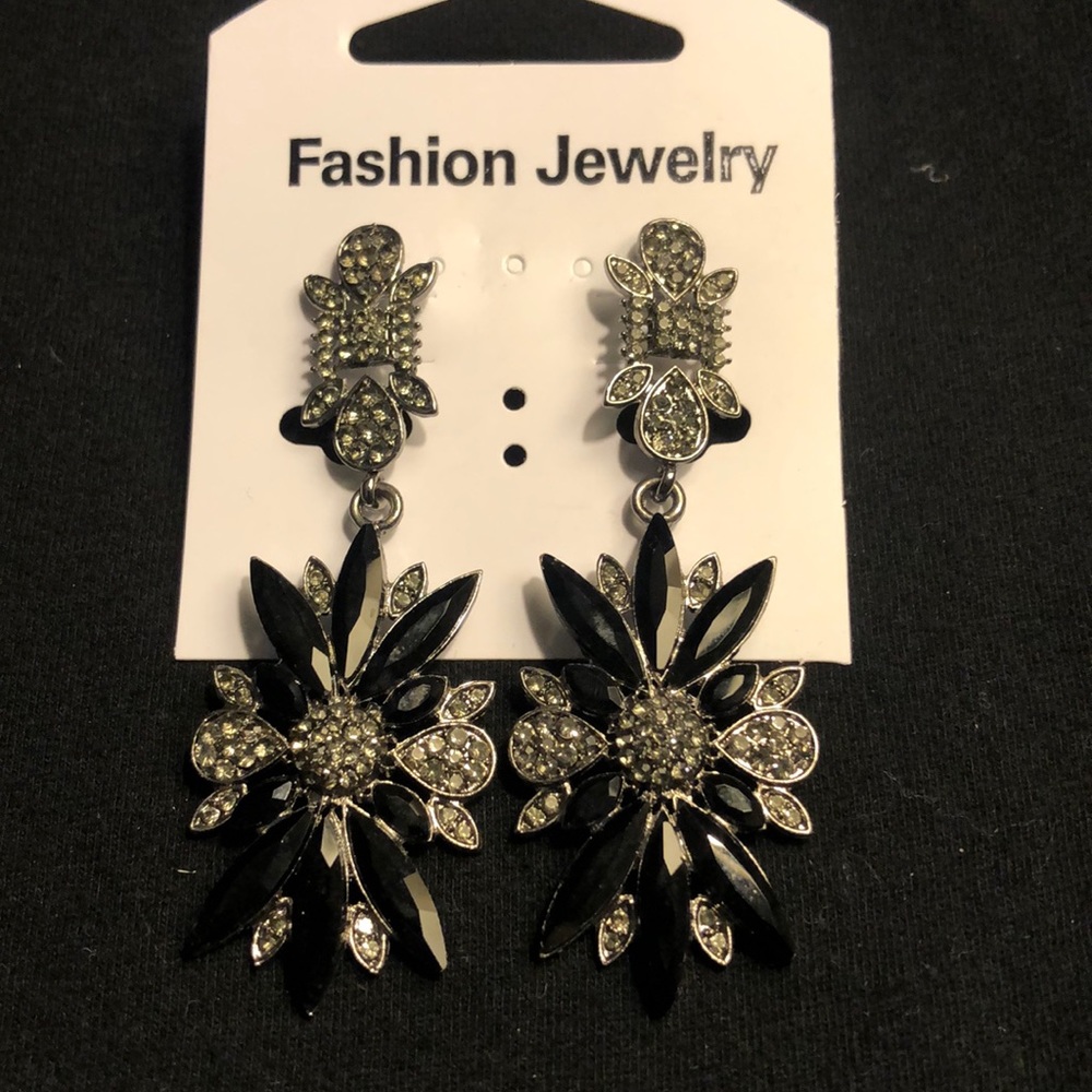 Fashion earrings